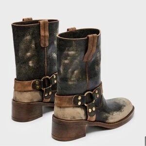 ISO!!!!!!Steve Madden Sparrow Moto Boots- size 8